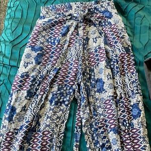 Wide leg printed pants